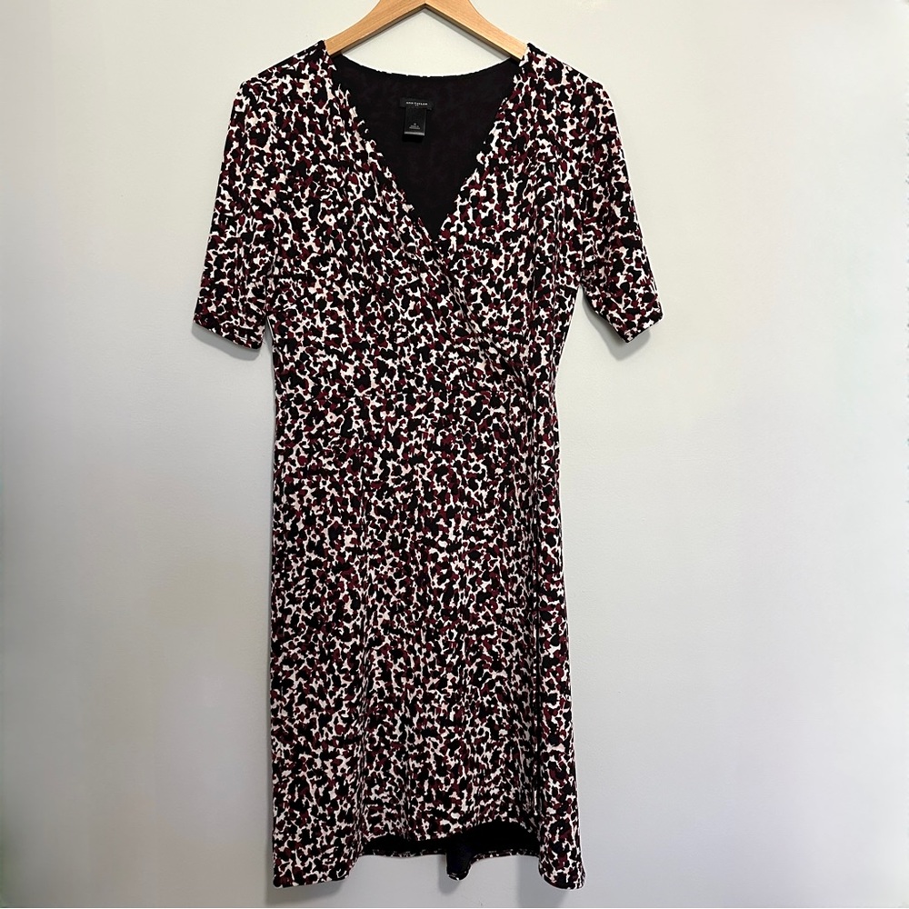 Ann Taylor Short Sleeve Faux Wrap Dress Women's Size Medium Black White Red